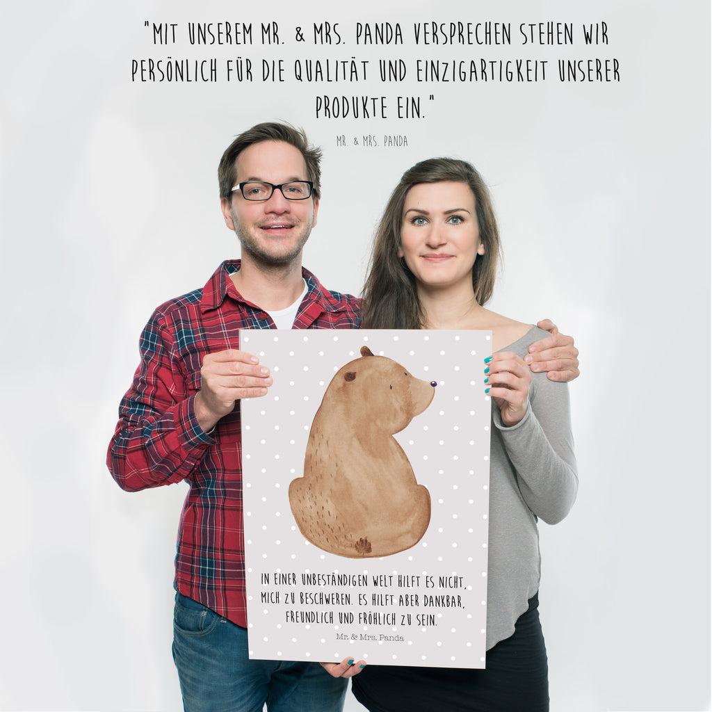 Poster Bär Schulterblick Poster, Wandposter, Bild, Wanddeko, Küchenposter, Kinderposter, Wanddeko Bild, Raumdekoration, Wanddekoration, Handgemaltes Poster, Mr. & Mrs. Panda Poster, Designposter, Kunstdruck, Posterdruck, Bär, Teddy, Teddybär, Selbstachtung, Weltansicht, Motivation, Bären, Bärenliebe, Weisheit