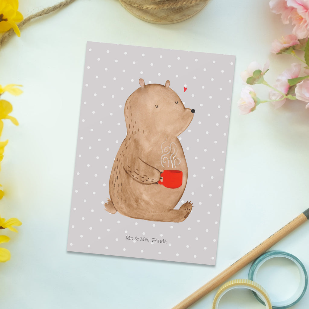 Postkarte Bär Kaffee Geschenkkarte, Grußkarte, Karte, Einladung, Ansichtskarte, Geburtstagskarte, Einladungskarte, Dankeskarte, Bär, Teddy, Teddybär, Kaffee, Coffee, Bären, guten Morgen, Morgenroutine, Welt erobern, Welt retten, Motivation
