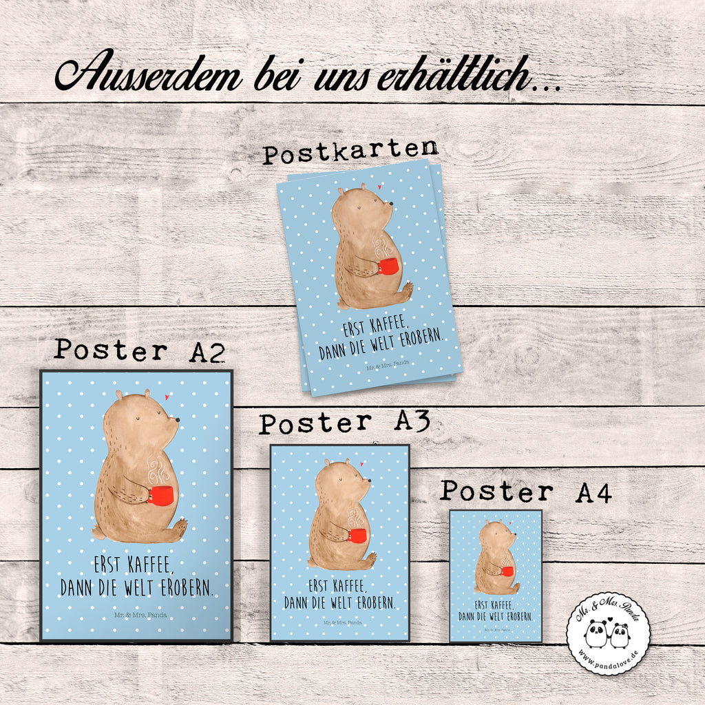 Poster Bär Kaffee Poster, Wandposter, Bild, Wanddeko, Küchenposter, Kinderposter, Wanddeko Bild, Raumdekoration, Wanddekoration, Handgemaltes Poster, Mr. & Mrs. Panda Poster, Designposter, Kunstdruck, Posterdruck, Bär, Teddy, Teddybär, Kaffee, Coffee, Bären, guten Morgen, Morgenroutine, Welt erobern, Welt retten, Motivation