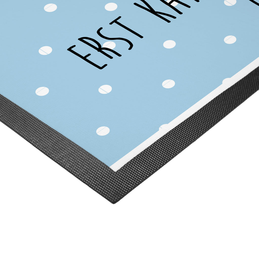 Fußmatte Bär Kaffee Kaffee, Coffee, Bär, Bären, guten Morgen, Morgenroutine, Welt erobern, Welt retten, Motivation	 Türvorleger, Schmutzmatte, Fußabtreter, Matte, Schmutzfänger, Fußabstreifer, Schmutzfangmatte, Türmatte, Motivfußmatte,  Haustürmatte, Vorleger  Bär, Teddy, Teddybär