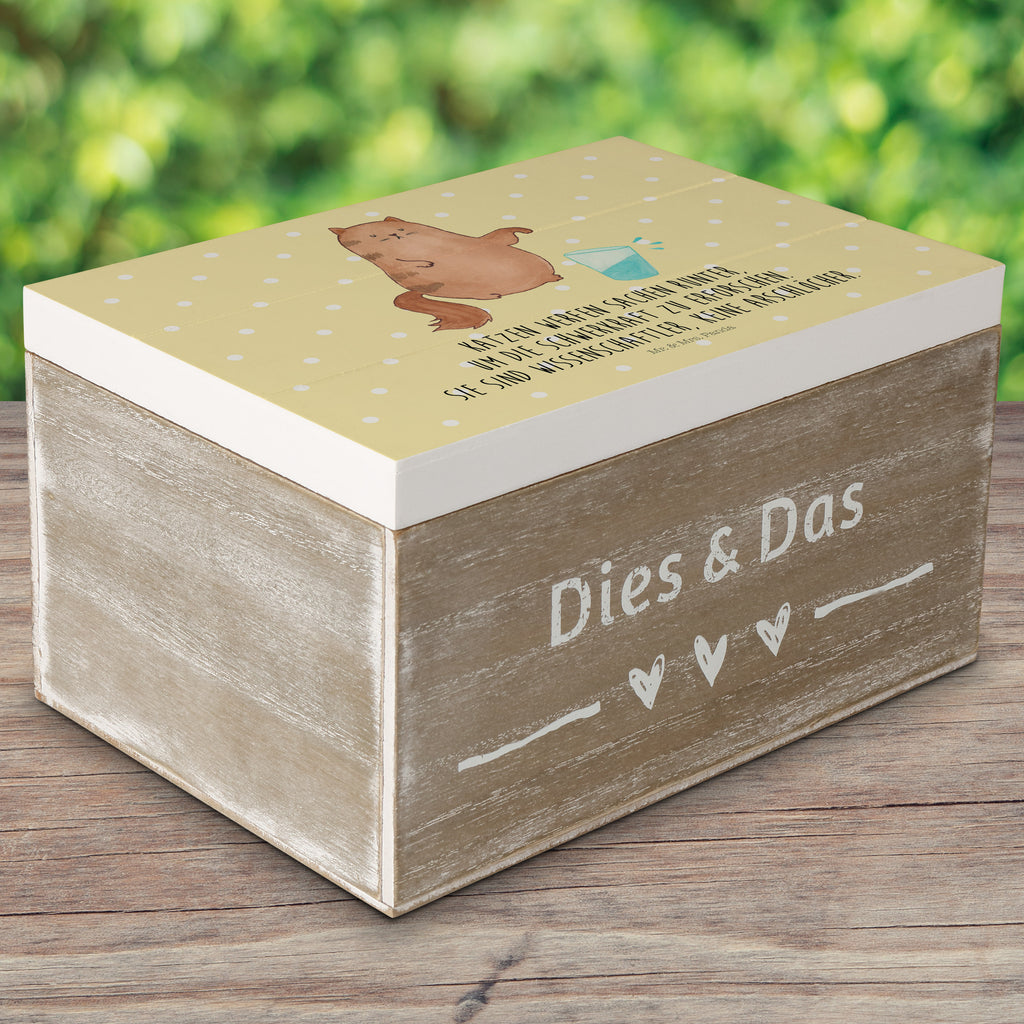 Holzkiste Katze Wasserglas Holzkiste, Kiste, Schatzkiste, Truhe, Schatulle, XXL, Erinnerungsbox, Erinnerungskiste, Dekokiste, Aufbewahrungsbox, Katze, Katzenmotiv, Katzenfan, Katzendeko, Katzenfreund, Katzenliebhaber, Katzenprodukte, Katzenartikel, Katzenaccessoires, Katzensouvenirs, Katzenliebhaberprodukte, Katzenmotive, Katzen, Kater, Mietze, Cat, Cats, Katzenhalter, Katzenbesitzerin, Haustier, Wasser, Glas