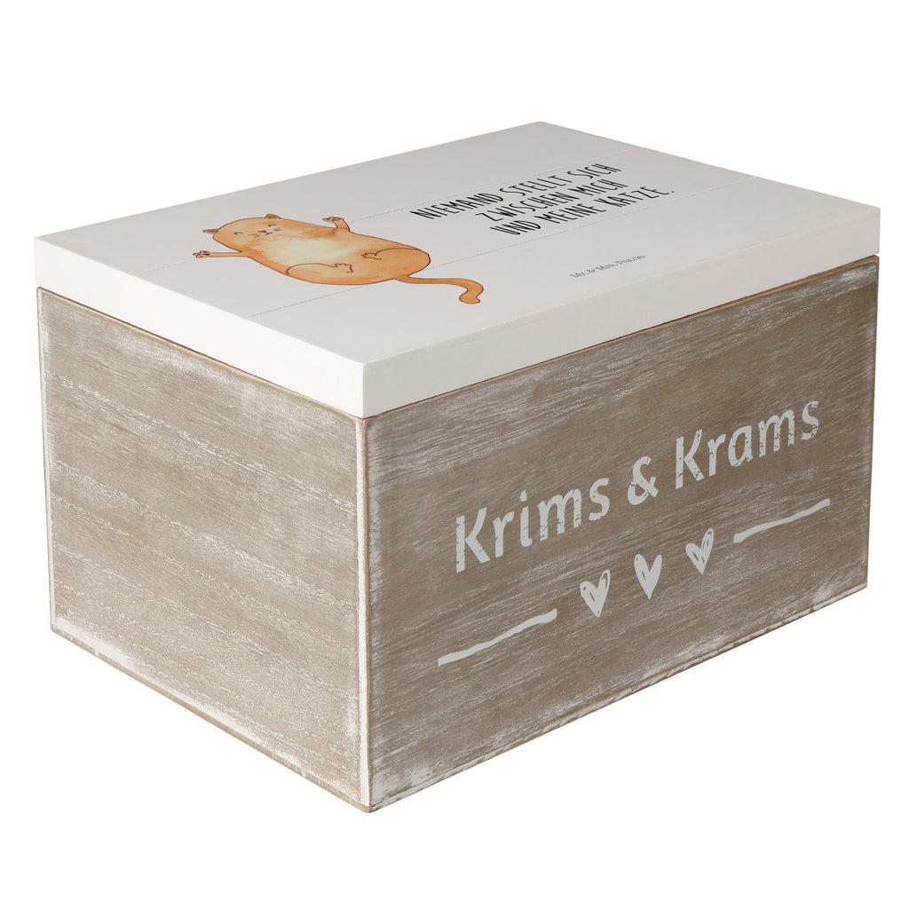 Holzkiste Katzen Umarmen Holzkiste, Kiste, Schatzkiste, Truhe, Schatulle, XXL, Erinnerungsbox, Erinnerungskiste, Dekokiste, Aufbewahrungsbox, Katze, Katzenmotiv, Katzenfan, Katzendeko, Katzenfreund, Katzenliebhaber, Katzenprodukte, Katzenartikel, Katzenaccessoires, Katzensouvenirs, Katzenliebhaberprodukte, Katzenmotive, Katzen, Kater, Mietze, Cat, Cats, Katzenhalter, Katzenbesitzerin, Haustier, Freundin, Freunde, beste Freunde, Liebe, Katzenliebe, Familie