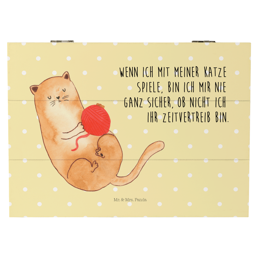 Holzkiste Katzen Wollknäul Holzkiste, Kiste, Schatzkiste, Truhe, Schatulle, XXL, Erinnerungsbox, Erinnerungskiste, Dekokiste, Aufbewahrungsbox, Katze, Katzenmotiv, Katzenfan, Katzendeko, Katzenfreund, Katzenliebhaber, Katzenprodukte, Katzenartikel, Katzenaccessoires, Katzensouvenirs, Katzenliebhaberprodukte, Katzenmotive, Katzen, Kater, Mietze, Cat, Cats, Katzenhalter, Katzenbesitzerin, Haustier, Wollknäuel, Wolle, Spielen, Spiel, verspielt