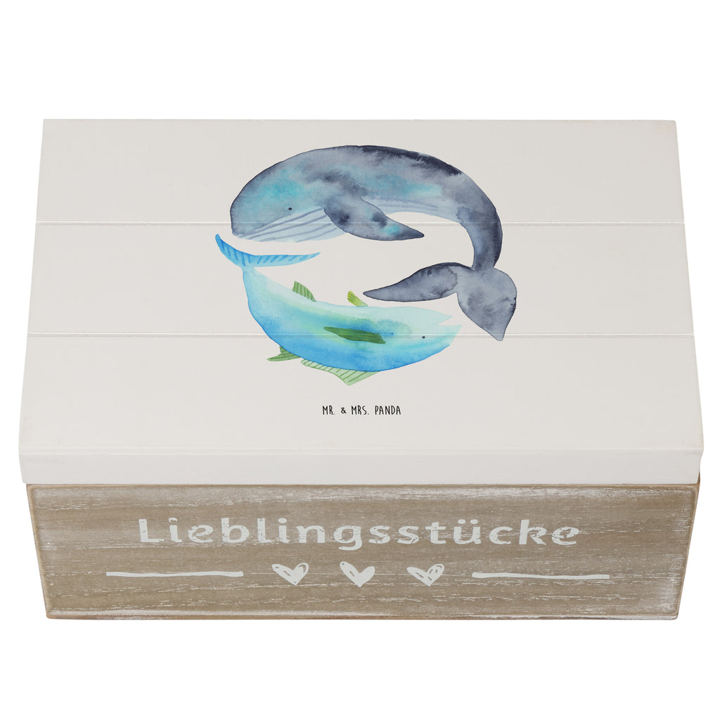 Holzkiste Walfisch & Thunfisch Holzkiste, Kiste, Schatzkiste, Truhe, Schatulle, XXL, Erinnerungsbox, Erinnerungskiste, Dekokiste, Aufbewahrungsbox, Tiermotive, Gute Laune, lustige Sprüche, Tiere, Wal, Wahl, Tunfisch, Wortwitz lustig, Spruch lustig, Flachwitz, Witz, Spruch des Tages, Flachwitz Geschenk