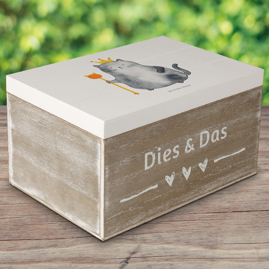 Holzkiste Katzen Koenig Holzkiste, Kiste, Schatzkiste, Truhe, Schatulle, XXL, Erinnerungsbox, Erinnerungskiste, Dekokiste, Aufbewahrungsbox, Katze, Katzenmotiv, Katzenfan, Katzendeko, Katzenfreund, Katzenliebhaber, Katzenprodukte, Katzenartikel, Katzenaccessoires, Katzensouvenirs, Katzenliebhaberprodukte, Katzenmotive, Katzen, Kater, Mietze, Cat, Cats, Katzenhalter, Katzenbesitzerin, Haustier, König, Königin, Queen, Familie, Mietzhaus, Wohnung, erste eigenen Wohnung, Umzug, Einzug