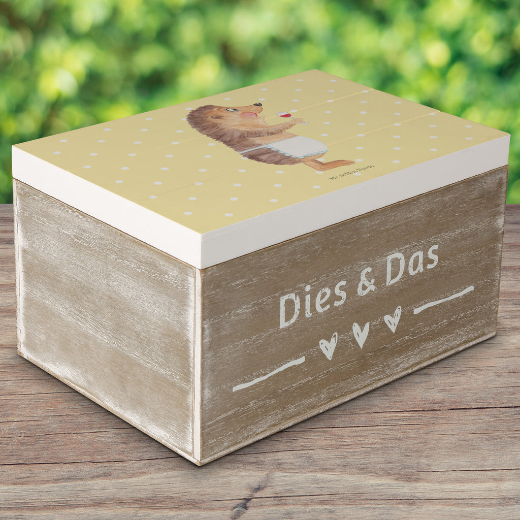 Holzkiste Igel mit Wein Holzkiste, Kiste, Schatzkiste, Truhe, Schatulle, XXL, Erinnerungsbox, Erinnerungskiste, Dekokiste, Aufbewahrungsbox, Tiermotive, Gute Laune, lustige Sprüche, Tiere, Wein Spruch, Igel, Geschenk Weintrinker, Geschenk Weinliebhaber, Wein Deko, Weinglas, Rotwein, Weißwein, Wein trinken