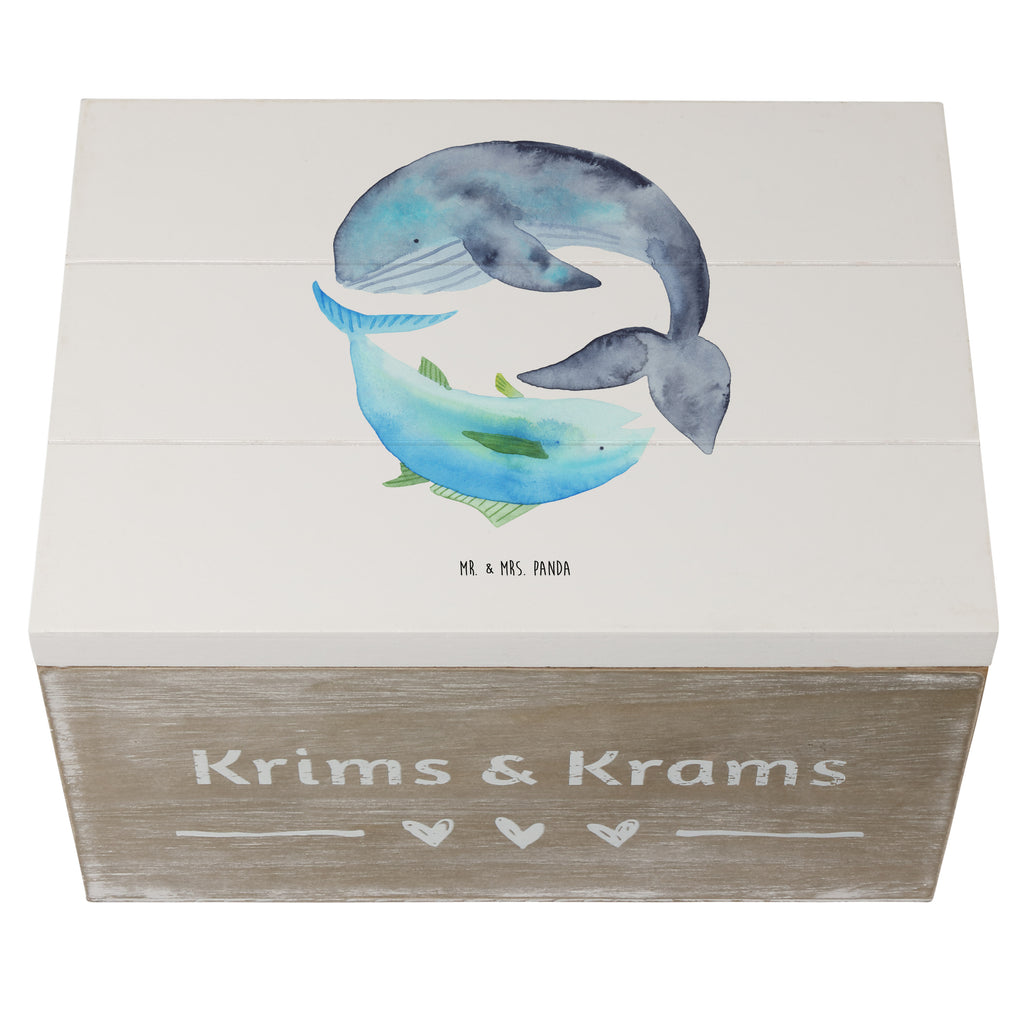 Holzkiste Walfisch & Thunfisch Holzkiste, Kiste, Schatzkiste, Truhe, Schatulle, XXL, Erinnerungsbox, Erinnerungskiste, Dekokiste, Aufbewahrungsbox, Tiermotive, Gute Laune, lustige Sprüche, Tiere, Wal, Wahl, Tunfisch, Wortwitz lustig, Spruch lustig, Flachwitz, Witz, Spruch des Tages, Flachwitz Geschenk