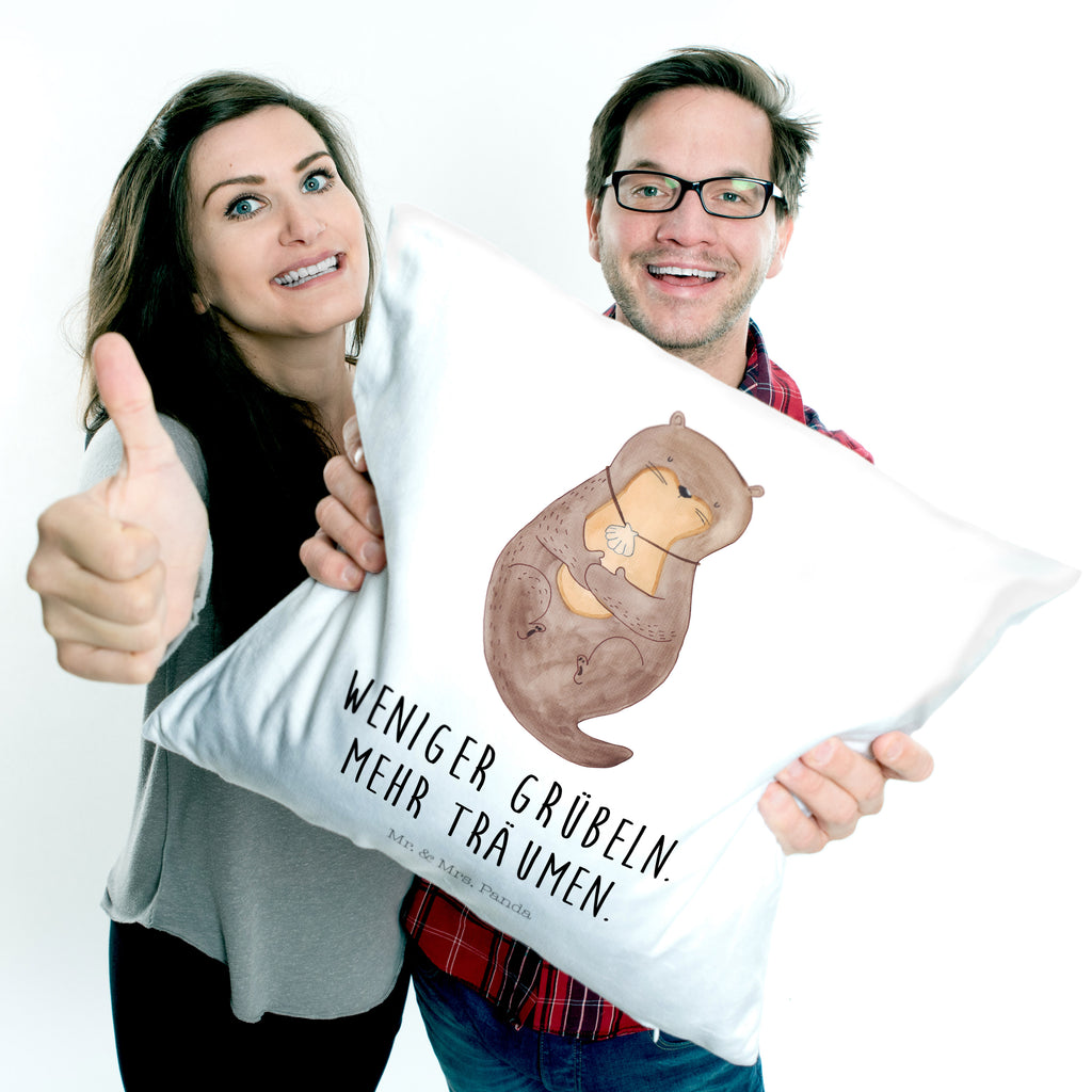 40x40 Kissen Otter mit Muschelmedaillon Kissenhülle, Kopfkissen, Sofakissen, Dekokissen, Motivkissen, Otter, Fischotter, Seeotter, Otterliebe, grübeln, träumen, Motivation, Tagträumen, Büro