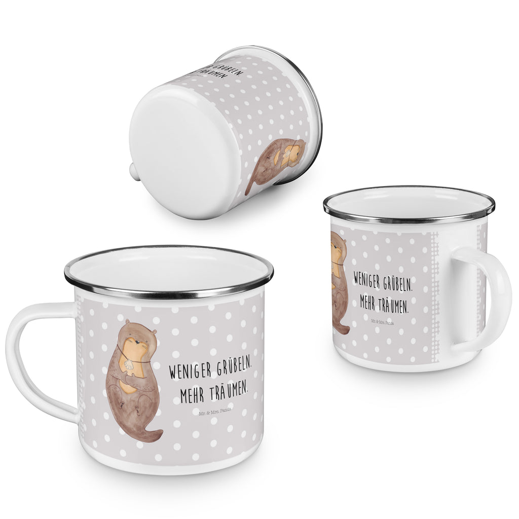 Camping Emaille Tasse Otter mit Muschelmedaillon Campingtasse, Trinkbecher, Metalltasse, Outdoor Tasse, Emaille Trinkbecher, Blechtasse Outdoor, Emaille Campingbecher, Edelstahl Trinkbecher, Metalltasse für Camping, Kaffee Blechtasse, Camping Tasse Metall, Otter, Fischotter, Seeotter, Otterliebe, grübeln, träumen, Motivation, Tagträumen, Büro