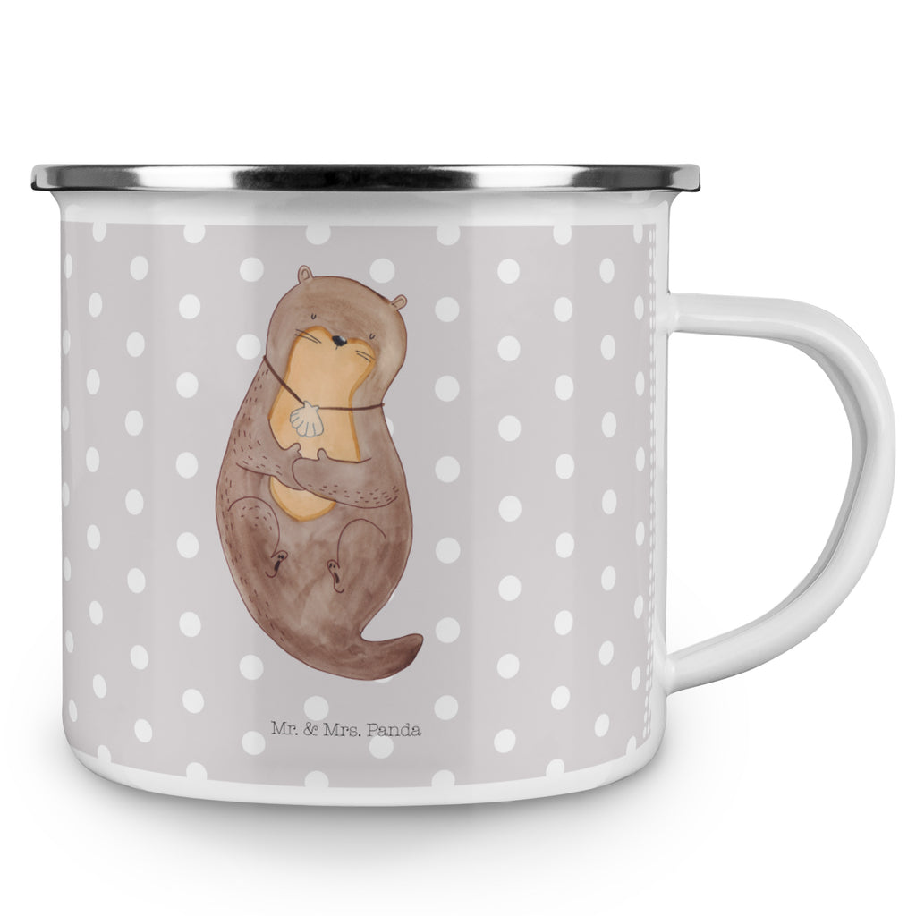 Camping Emaille Tasse Otter mit Muschelmedaillon Campingtasse, Trinkbecher, Metalltasse, Outdoor Tasse, Emaille Trinkbecher, Blechtasse Outdoor, Emaille Campingbecher, Edelstahl Trinkbecher, Metalltasse für Camping, Kaffee Blechtasse, Camping Tasse Metall, Otter, Fischotter, Seeotter, Otterliebe, grübeln, träumen, Motivation, Tagträumen, Büro