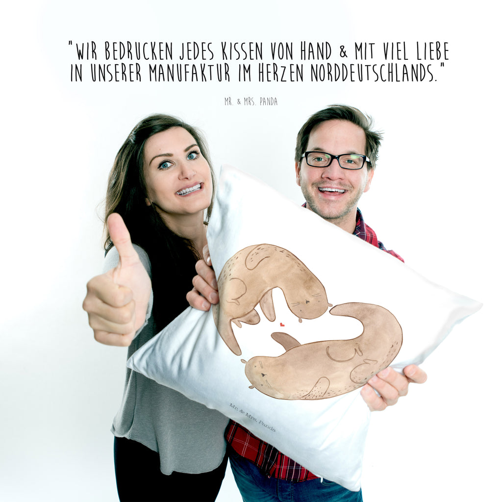 40x40 Kissen Otter Herz Kissenhülle, Kopfkissen, Sofakissen, Dekokissen, Motivkissen, Otter, Fischotter, Seeotter, Liebe, Herz, Liebesbeweis, Liebesgeschenk, Bessere Hälfte, Love you, Jahrestag, Hochzeitstag, Verlobung, gemeinsames Leben