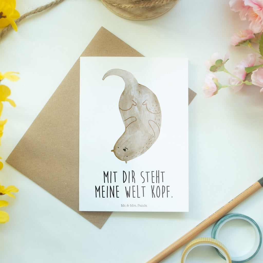 Grußkarte Otter kopfüber Klappkarte, Einladungskarte, Glückwunschkarte, Hochzeitskarte, Geburtstagskarte, Karte, Otter, Fischotter, Seeotter, Otter Seeotter See Otter