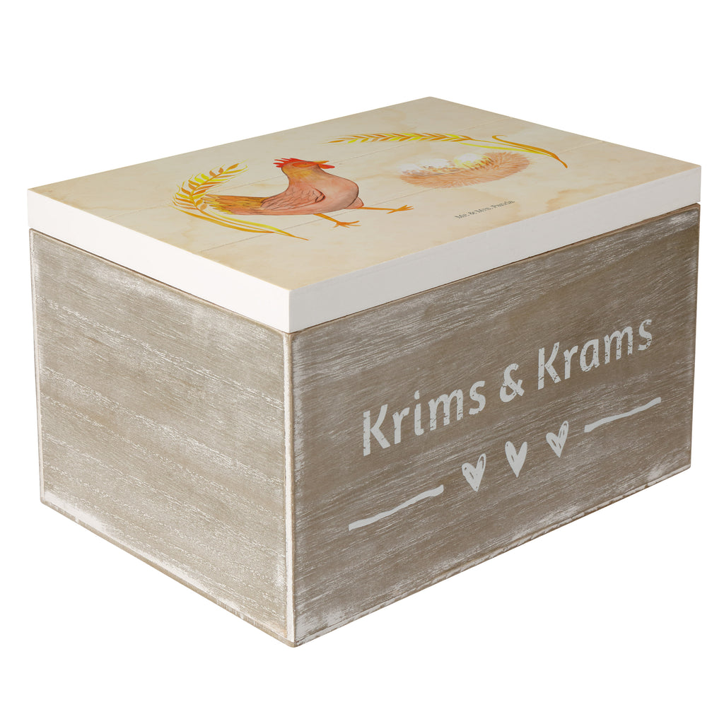 Holzkiste Huhn stolz Holzkiste, Kiste, Schatzkiste, Truhe, Schatulle, XXL, Erinnerungsbox, Erinnerungskiste, Dekokiste, Aufbewahrungsbox, Bauernhof, Hoftiere, Landwirt, Landwirtin, Hahn, Henne, Hühner, Eier, Hof, Landleben, Motivation, Geburt, Magie, Spruch, Schwangerschaft