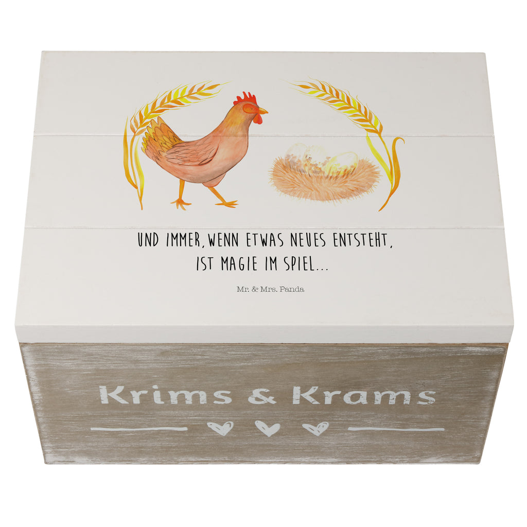 Holzkiste Huhn stolz Holzkiste, Kiste, Schatzkiste, Truhe, Schatulle, XXL, Erinnerungsbox, Erinnerungskiste, Dekokiste, Aufbewahrungsbox, Bauernhof, Hoftiere, Landwirt, Landwirtin, Hahn, Henne, Hühner, Eier, Hof, Landleben, Motivation, Geburt, Magie, Spruch, Schwangerschaft