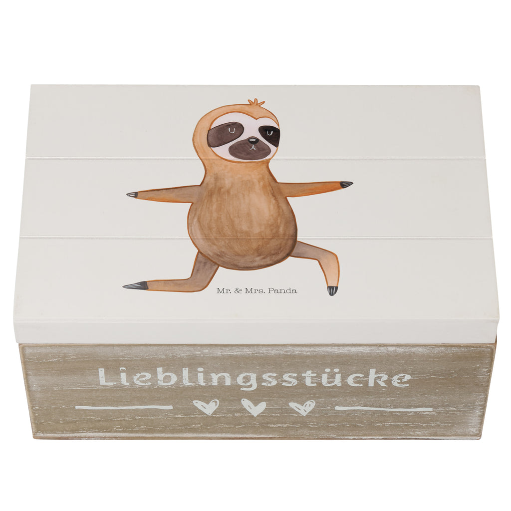 Holzkiste Faultier  Yoga Holzkiste, Kiste, Schatzkiste, Truhe, Schatulle, XXL, Erinnerungsbox, Erinnerungskiste, Dekokiste, Aufbewahrungsbox, Faultier, Faultier Geschenk, Faultier Deko, Faultiere, faul, Lieblingstier, Yoga, Namaste, Krieger, Yogaübungen, Meditation, Atmung, Gelassenheit, Entspannung