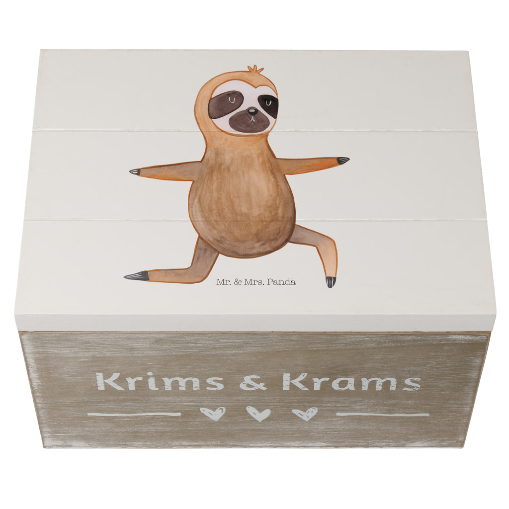 Holzkiste Faultier  Yoga Holzkiste, Kiste, Schatzkiste, Truhe, Schatulle, XXL, Erinnerungsbox, Erinnerungskiste, Dekokiste, Aufbewahrungsbox, Faultier, Faultier Geschenk, Faultier Deko, Faultiere, faul, Lieblingstier, Yoga, Namaste, Krieger, Yogaübungen, Meditation, Atmung, Gelassenheit, Entspannung