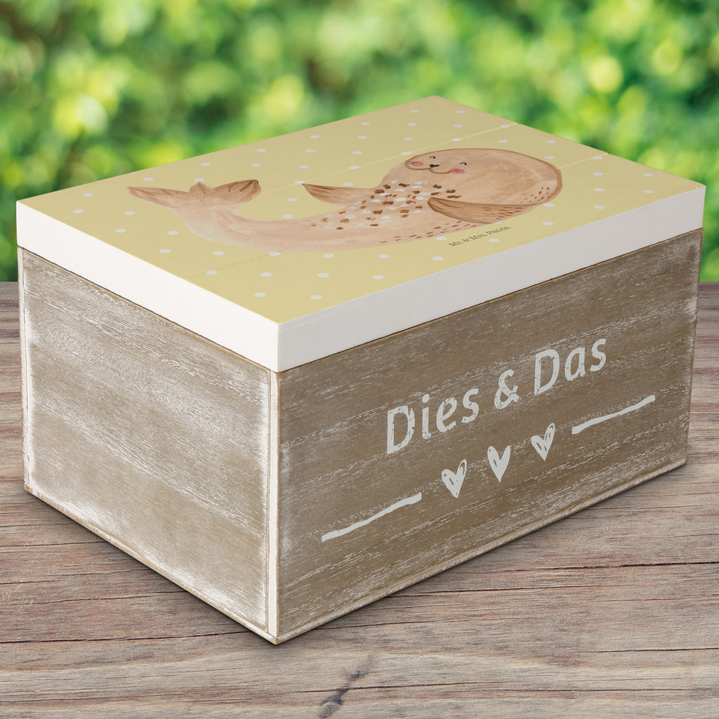 Holzkiste Robbe liegend Holzkiste, Kiste, Schatzkiste, Truhe, Schatulle, XXL, Erinnerungsbox, Erinnerungskiste, Dekokiste, Aufbewahrungsbox, Tiermotive, Gute Laune, lustige Sprüche, Tiere, Robbe, Robben, Seehund, Strand, Meerestier, Ostsee, Nordsee, Lachen, Freude
