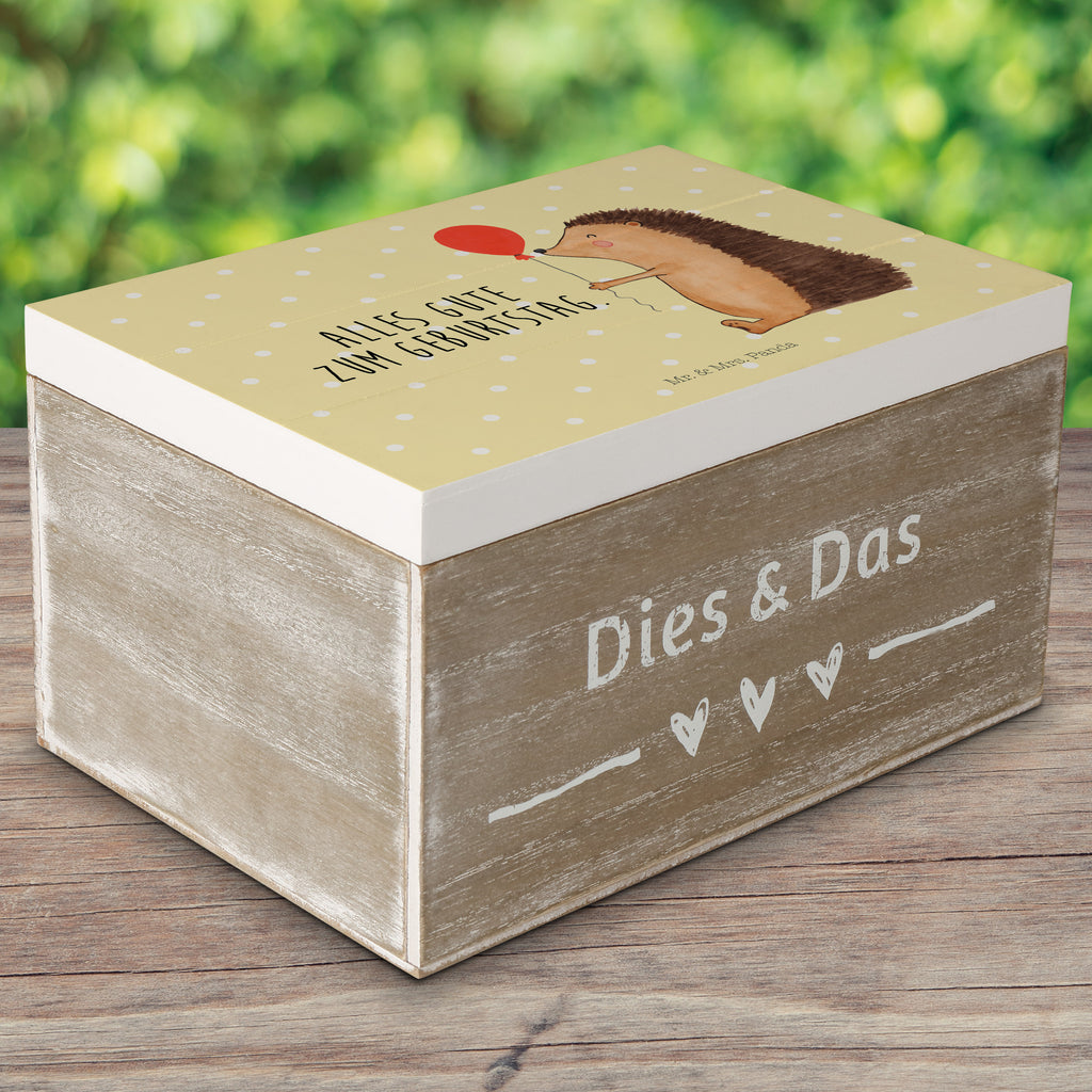 Holzkiste Igel mit Luftballon Holzkiste, Kiste, Schatzkiste, Truhe, Schatulle, XXL, Erinnerungsbox, Erinnerungskiste, Dekokiste, Aufbewahrungsbox, Tiermotive, Gute Laune, lustige Sprüche, Tiere, Igel, Geburtstag, Herzlichen Glückwunsch, Glückwunsch, Geburtstagskind, Ballon, Happy Birthday