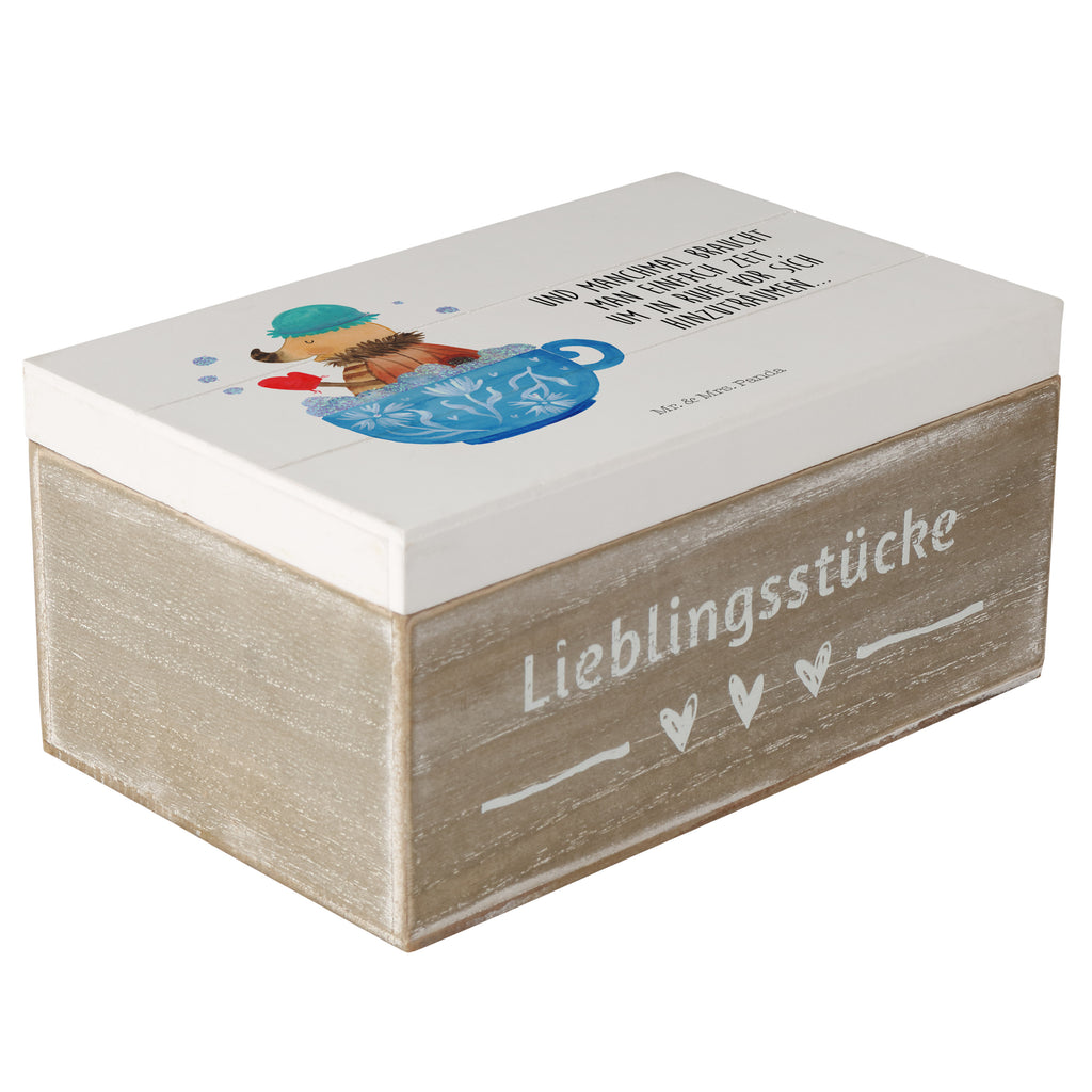 Holzkiste Nachtfalter Schaumbad Holzkiste, Kiste, Schatzkiste, Truhe, Schatulle, XXL, Erinnerungsbox, Erinnerungskiste, Dekokiste, Aufbewahrungsbox, Tiermotive, Gute Laune, lustige Sprüche, Tiere, Nachtfalter, Schaumbad, Badezimmer, Bad, WC, Badezimmerdeko, Baden, Tasse, Träumen, verträumt, Ziele, Zeitmanagement