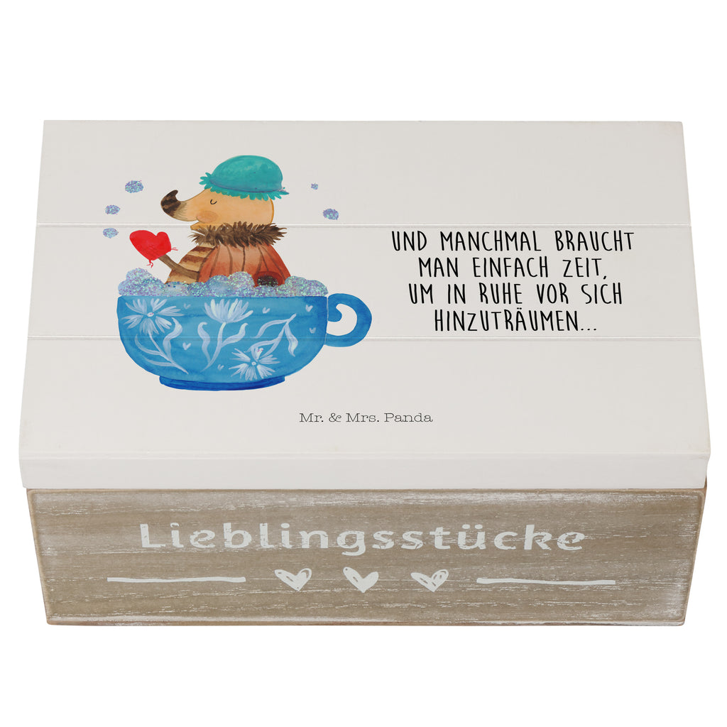 Holzkiste Nachtfalter Schaumbad Holzkiste, Kiste, Schatzkiste, Truhe, Schatulle, XXL, Erinnerungsbox, Erinnerungskiste, Dekokiste, Aufbewahrungsbox, Tiermotive, Gute Laune, lustige Sprüche, Tiere, Nachtfalter, Schaumbad, Badezimmer, Bad, WC, Badezimmerdeko, Baden, Tasse, Träumen, verträumt, Ziele, Zeitmanagement