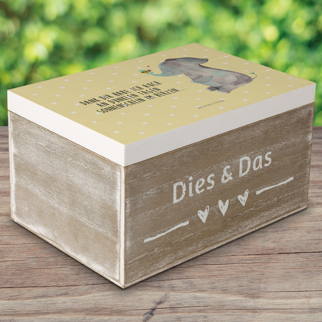 Holzkiste Elefant & Biene Holzkiste, Kiste, Schatzkiste, Truhe, Schatulle, XXL, Erinnerungsbox, Erinnerungskiste, Dekokiste, Aufbewahrungsbox, Tiermotive, Gute Laune, lustige Sprüche, Tiere, Elefant, Biene, Liebe, Liebesbeweis, Jahrestag, Liebesgeschenk, Heiratsantrag, Hochzeitsgeschenk, Liebesspruch