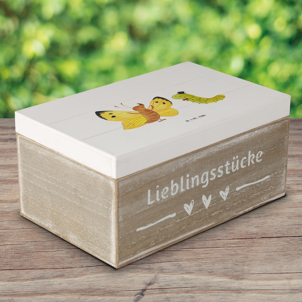 Holzkiste Raupe & Schmetterling Holzkiste, Kiste, Schatzkiste, Truhe, Schatulle, XXL, Erinnerungsbox, Erinnerungskiste, Dekokiste, Aufbewahrungsbox, Tiermotive, Gute Laune, lustige Sprüche, Tiere, Raupe, Schmetterling, Zitronenfalter, Entwicklung, Erwachsen werden, Kokon, Hut, Hütchen, Schönheit, Aufwachsen