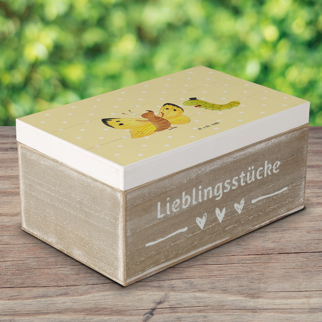 Holzkiste Raupe & Schmetterling Holzkiste, Kiste, Schatzkiste, Truhe, Schatulle, XXL, Erinnerungsbox, Erinnerungskiste, Dekokiste, Aufbewahrungsbox, Tiermotive, Gute Laune, lustige Sprüche, Tiere, Raupe, Schmetterling, Zitronenfalter, Entwicklung, Erwachsen werden, Kokon, Hut, Hütchen, Schönheit, Aufwachsen