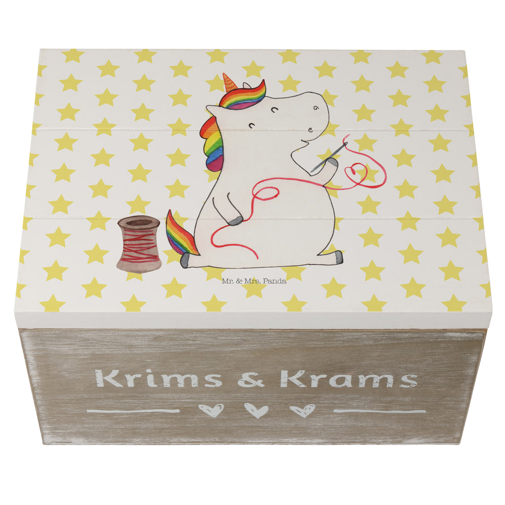 Holzkiste Einhorn Näherin Holzkiste, Kiste, Schatzkiste, Truhe, Schatulle, XXL, Erinnerungsbox, Erinnerungskiste, Dekokiste, Aufbewahrungsbox, Einhorn, Einhörner, Einhorn Deko, Pegasus, Unicorn, Näherin, nähen, Mädchen, Freundin, Häkeln, Stricken, basteln, Nähzimmer