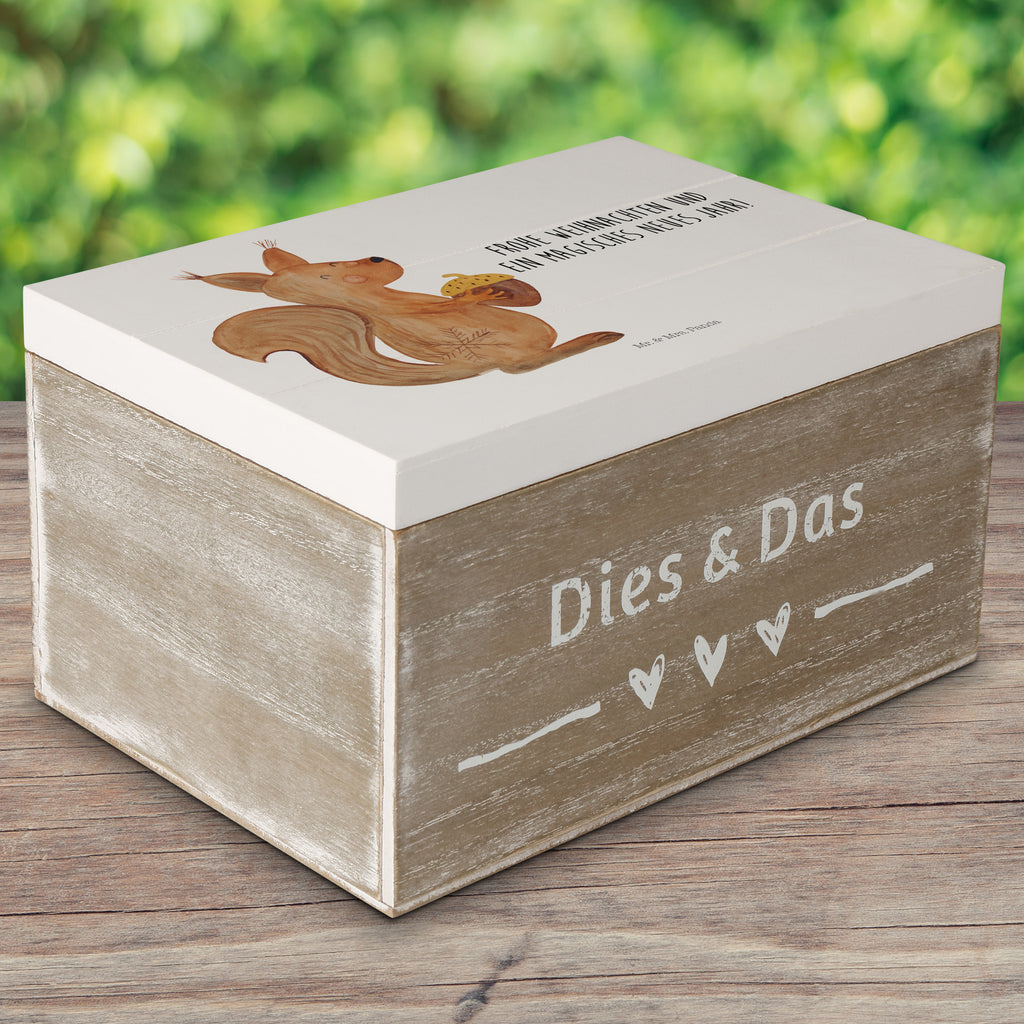 Holzkiste Eichhörnchen Weihnachtszeit Holzkiste, Kiste, Schatzkiste, Truhe, Schatulle, XXL, Erinnerungsbox, Erinnerungskiste, Dekokiste, Aufbewahrungsbox, Winter, Weihnachten, Weihnachtsdeko, Nikolaus, Advent, Heiligabend, Wintermotiv, Frohe Weihnachten, Frohes neues Jahr, Guten Rutsch, Weihnachtsmotiv, Weihnachtsgruß, Neujahr, Vogel