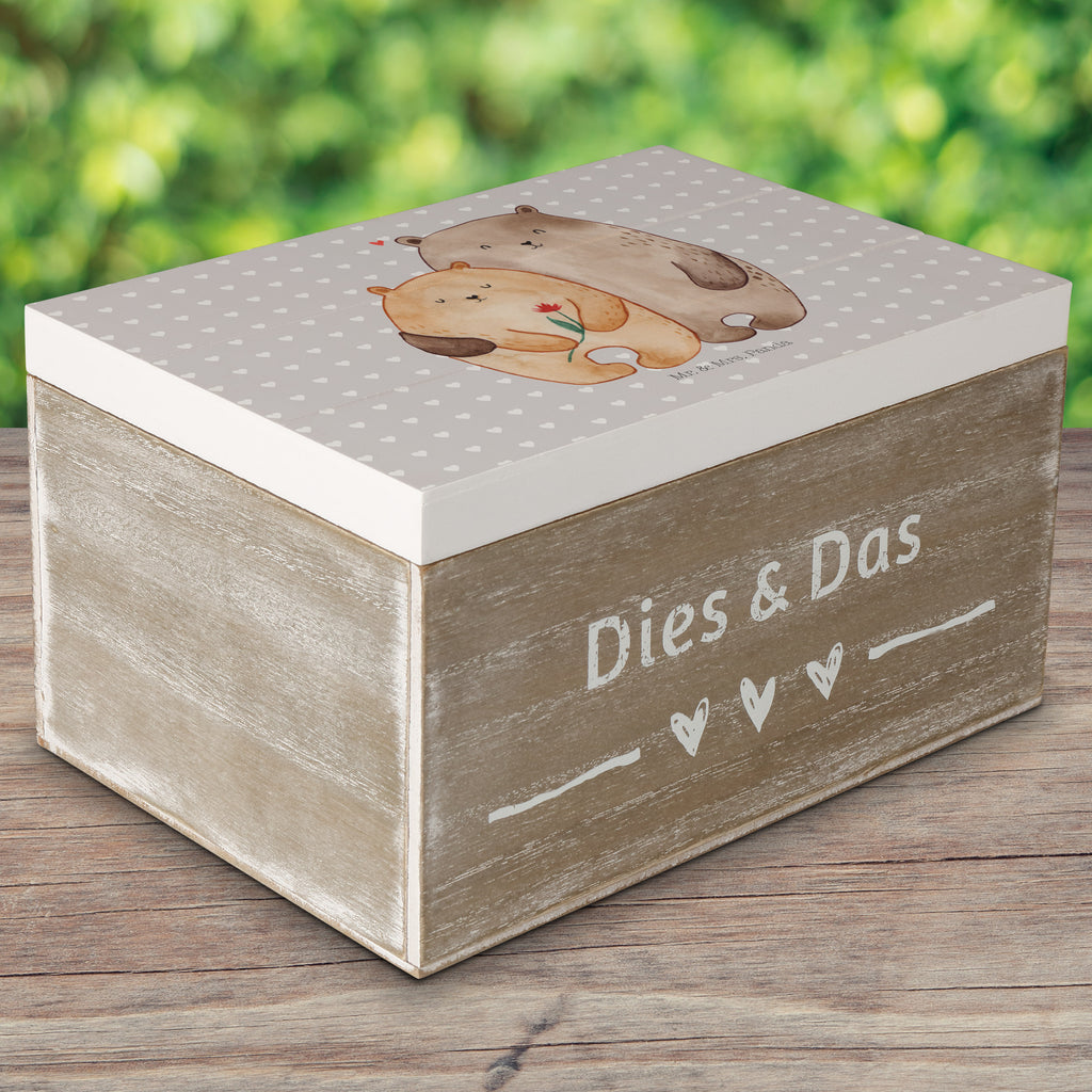 Holzkiste Bären Liebe Holzkiste, Kiste, Schatzkiste, Truhe, Schatulle, XXL, Erinnerungsbox, Erinnerungskiste, Dekokiste, Aufbewahrungsbox, Liebe, Partner, Freund, Freundin, Ehemann, Ehefrau, Heiraten, Verlobung, Heiratsantrag, Liebesgeschenk, Jahrestag, Hocheitstag, Verliebt, Verlobt, Verheiratet, Geschenk Freundin, Geschenk Freund, Liebesbeweis, Hochzeitstag, Geschenk Hochzeit, Bären, Bärchen, Bär