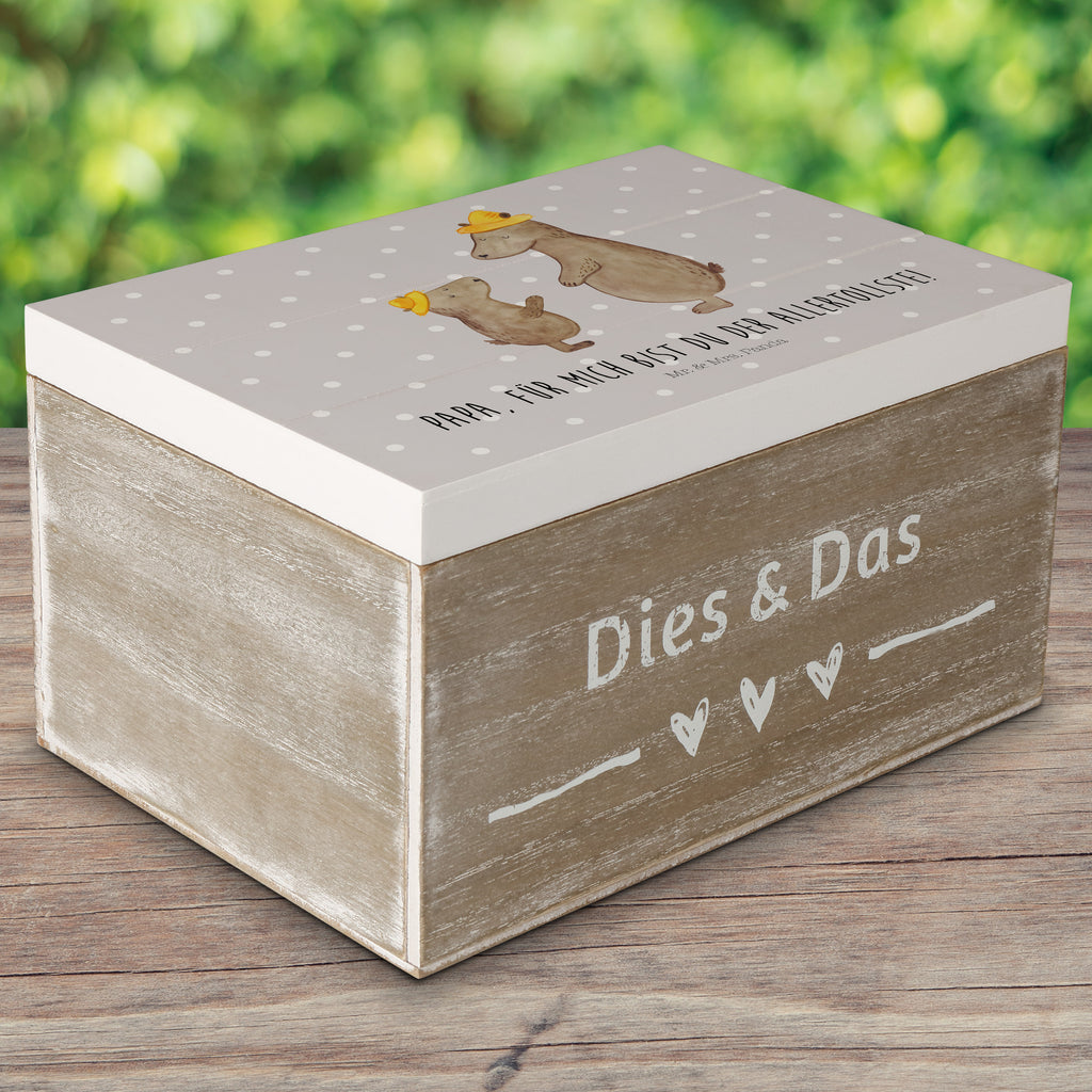 Holzkiste Bären mit Hut Holzkiste, Kiste, Schatzkiste, Truhe, Schatulle, XXL, Erinnerungsbox, Erinnerungskiste, Dekokiste, Aufbewahrungsbox, Familie, Vatertag, Muttertag, Bruder, Schwester, Mama, Papa, Oma, Opa, Bär, Bären, Vater, Papi, Paps, Dad, Daddy, Lieblingsmensch, Sohn, Söhne, Kind, Kinder, Vater-Sohn, Family, Vorbild