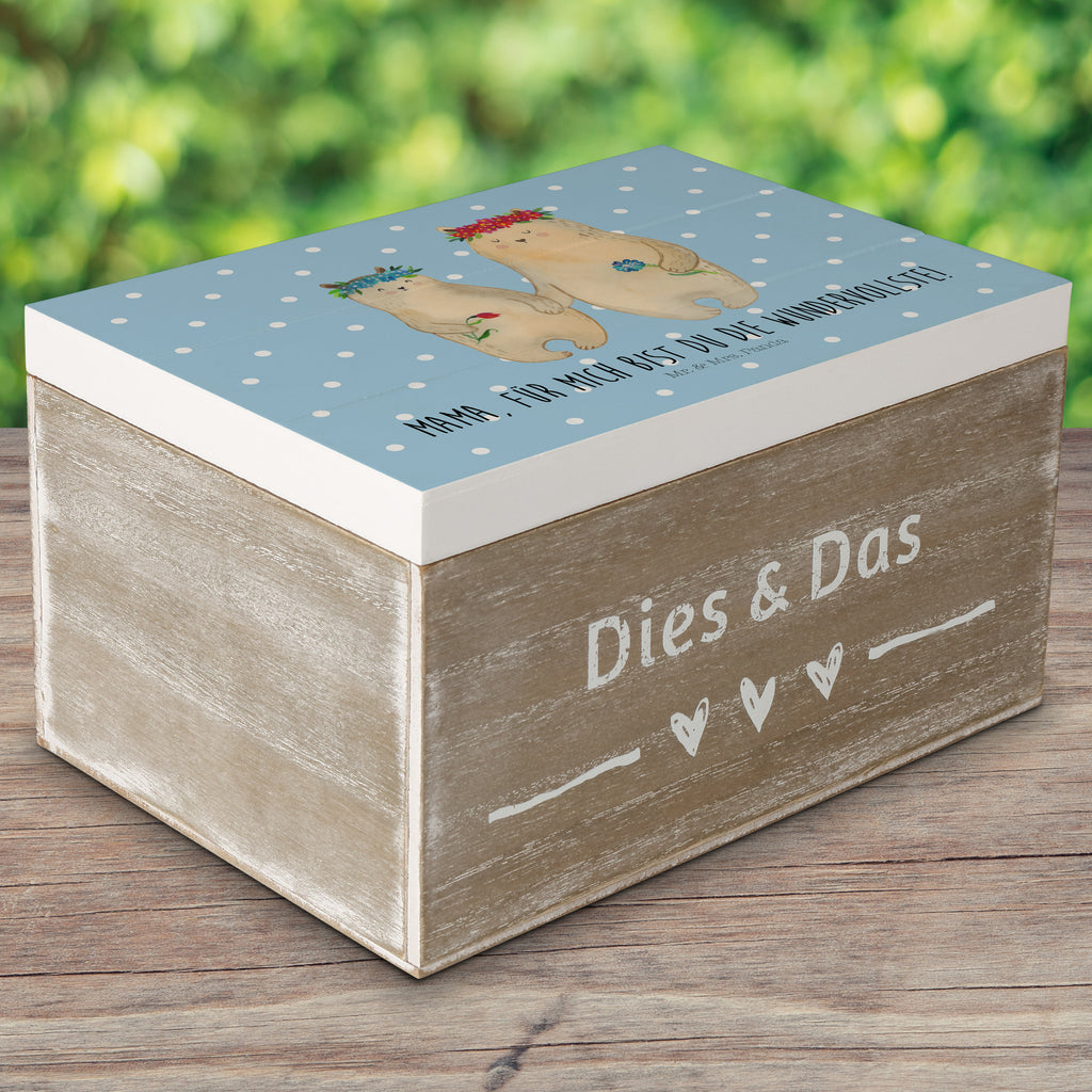 Holzkiste Bären mit Blumenkranz Holzkiste, Kiste, Schatzkiste, Truhe, Schatulle, XXL, Erinnerungsbox, Erinnerungskiste, Dekokiste, Aufbewahrungsbox, Familie, Vatertag, Muttertag, Bruder, Schwester, Mama, Papa, Oma, Opa, Bär, Bären, Mutter, Mutti, Mami, Lieblingsmensch, Lieblingsmama, beste Mutter, weltbeste Mama, Geschenk Mama. Muttertag, Tochter, Kind, Kinder, Töchter, Family, Vorbild