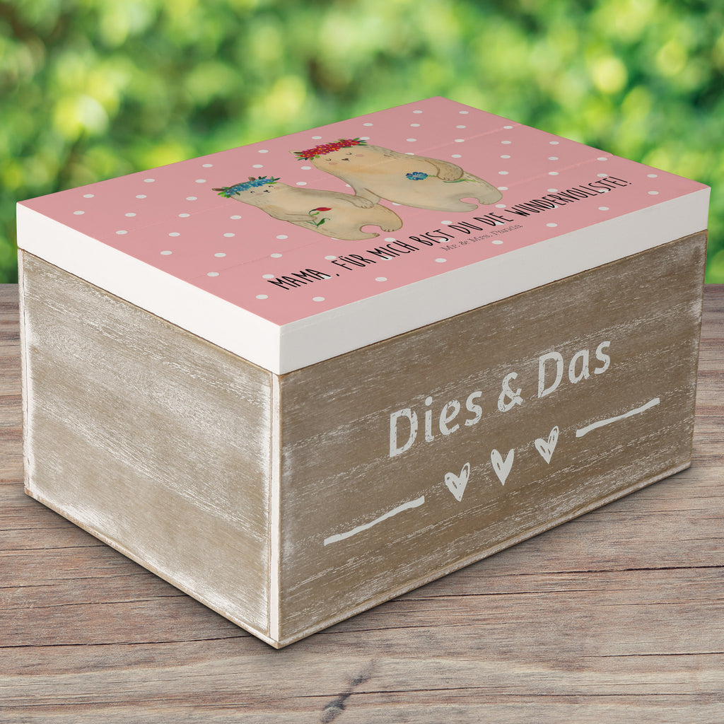 Holzkiste Bären mit Blumenkranz Holzkiste, Kiste, Schatzkiste, Truhe, Schatulle, XXL, Erinnerungsbox, Erinnerungskiste, Dekokiste, Aufbewahrungsbox, Familie, Vatertag, Muttertag, Bruder, Schwester, Mama, Papa, Oma, Opa, Bär, Bären, Mutter, Mutti, Mami, Lieblingsmensch, Lieblingsmama, beste Mutter, weltbeste Mama, Geschenk Mama. Muttertag, Tochter, Kind, Kinder, Töchter, Family, Vorbild