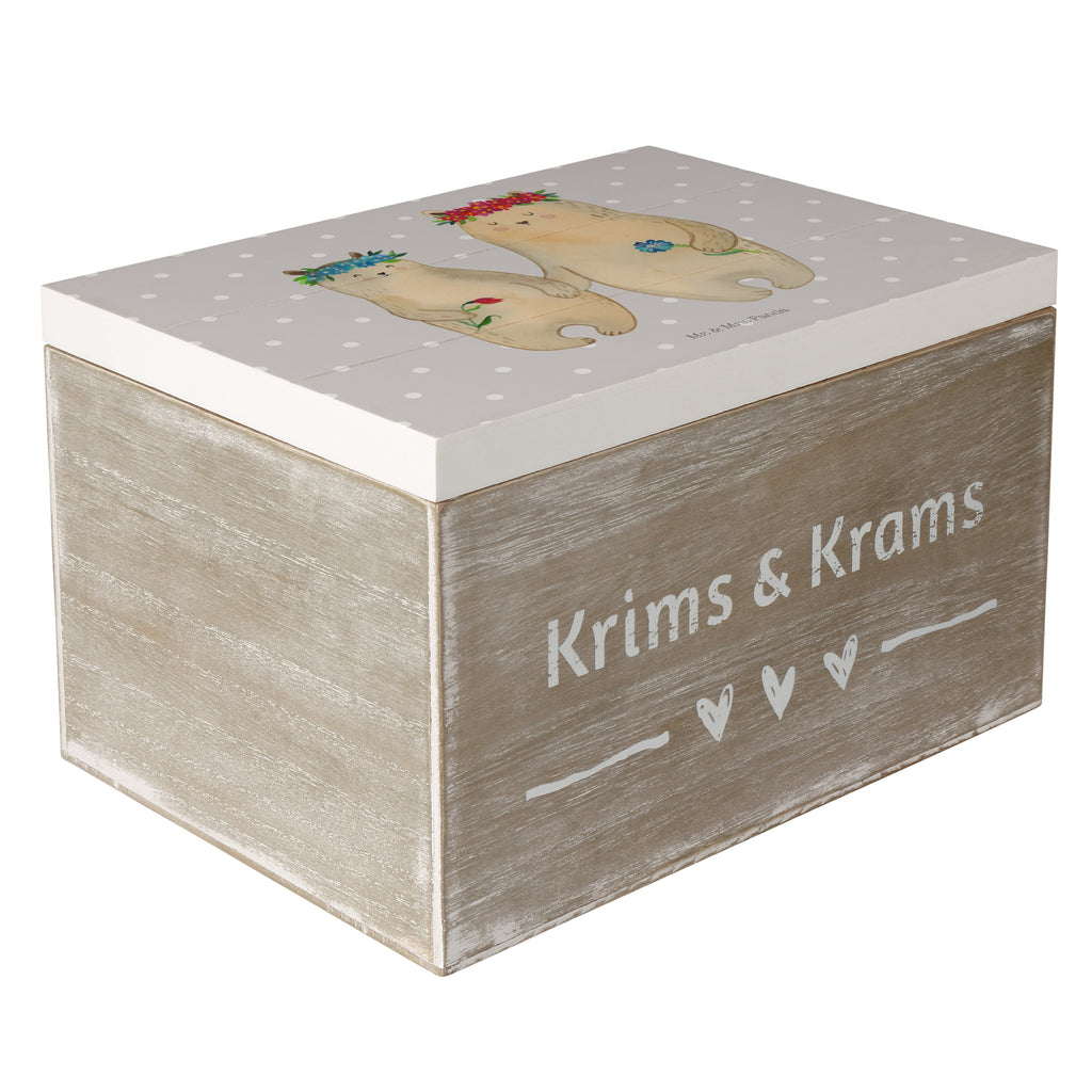 Holzkiste Bären mit Blumenkranz Holzkiste, Kiste, Schatzkiste, Truhe, Schatulle, XXL, Erinnerungsbox, Erinnerungskiste, Dekokiste, Aufbewahrungsbox, Familie, Vatertag, Muttertag, Bruder, Schwester, Mama, Papa, Oma, Opa, Bär, Bären, Mutter, Mutti, Mami, Lieblingsmensch, Lieblingsmama, beste Mutter, weltbeste Mama, Geschenk Mama. Muttertag, Tochter, Kind, Kinder, Töchter, Family, Vorbild