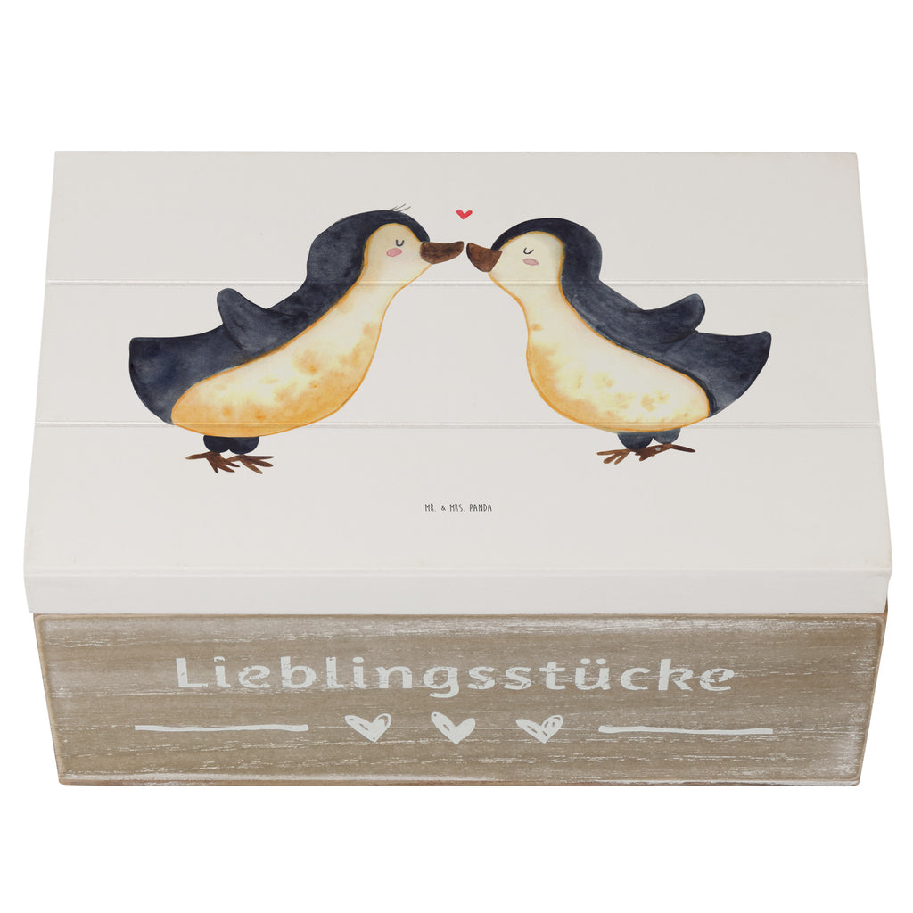 Holzkiste Pinguin Liebe Holzkiste, Kiste, Schatzkiste, Truhe, Schatulle, XXL, Erinnerungsbox, Erinnerungskiste, Dekokiste, Aufbewahrungsbox, Liebe, Partner, Freund, Freundin, Ehemann, Ehefrau, Heiraten, Verlobung, Heiratsantrag, Liebesgeschenk, Jahrestag, Hocheitstag, Pinguin, Pinguine, Pinguin Paar, Pinguinpaar, Pinguin Liebe, Paar, Pärchen. Liebespaar, Liebesbeweis, Liebesspruch, Hochzeitstag, Geschenk Freund, Geschenk Freundin, Verlobte, Verlobter, Love, Geschenk Hochzeitstag, Geschenkidee, Hochzeit, Gastgeschenk