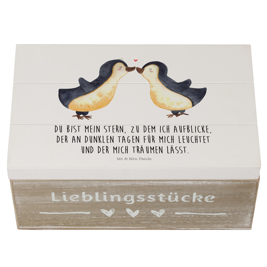 Holzkiste Pinguin Liebe Holzkiste, Kiste, Schatzkiste, Truhe, Schatulle, XXL, Erinnerungsbox, Erinnerungskiste, Dekokiste, Aufbewahrungsbox, Liebe, Partner, Freund, Freundin, Ehemann, Ehefrau, Heiraten, Verlobung, Heiratsantrag, Liebesgeschenk, Jahrestag, Hocheitstag, Pinguin, Pinguine, Pinguin Paar, Pinguinpaar, Pinguin Liebe, Paar, Pärchen. Liebespaar, Liebesbeweis, Liebesspruch, Hochzeitstag, Geschenk Freund, Geschenk Freundin, Verlobte, Verlobter, Love, Geschenk Hochzeitstag, Geschenkidee, Hochzeit, Gastgeschenk