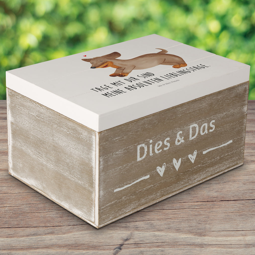 Holzkiste Hund Dackel fröhlich Holzkiste, Kiste, Schatzkiste, Truhe, Schatulle, XXL, Erinnerungsbox, Erinnerungskiste, Dekokiste, Aufbewahrungsbox, Hund, Hundemotiv, Haustier, Hunderasse, Tierliebhaber, Hundebesitzer, Sprüche, Hunde, Dackel, Dachshund, happy dog
