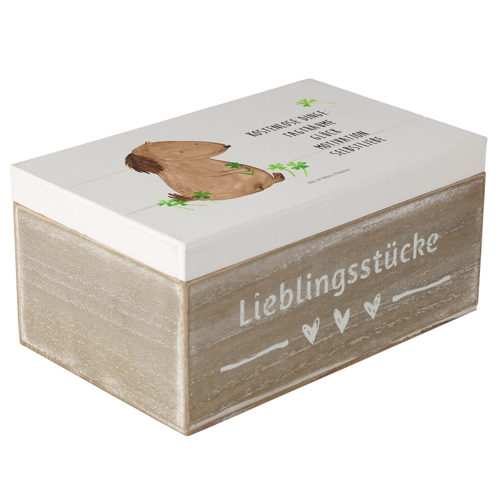 Holzkiste Hund Kleeblatt Holzkiste, Kiste, Schatzkiste, Truhe, Schatulle, XXL, Erinnerungsbox, Erinnerungskiste, Dekokiste, Aufbewahrungsbox, Hund, Hundemotiv, Haustier, Hunderasse, Tierliebhaber, Hundebesitzer, Sprüche, Kleeblatt, Glück, Tagträume, Motivation, Neuanfang, Geschenk, Glücksbringer, Selbstliebe, Achtsamkeit