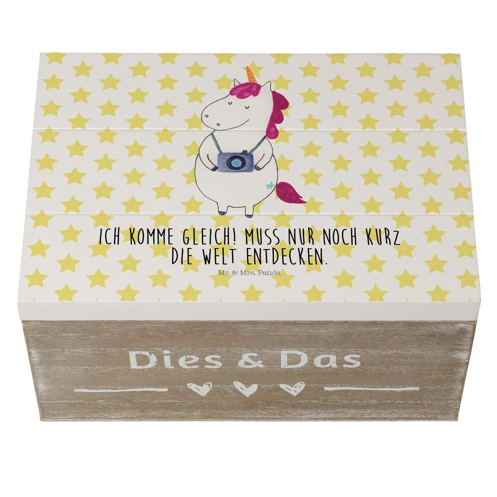 Holzkiste Einhorn Fotograf Holzkiste, Kiste, Schatzkiste, Truhe, Schatulle, XXL, Erinnerungsbox, Erinnerungskiste, Dekokiste, Aufbewahrungsbox, Einhorn, Einhörner, Einhorn Deko, Pegasus, Unicorn, Fotograf, Fotografie, Kamera, Reisen, Weltreise, Weltenbummler, Urlaub, Tourist, Kurztrip, Reise, Städtereise