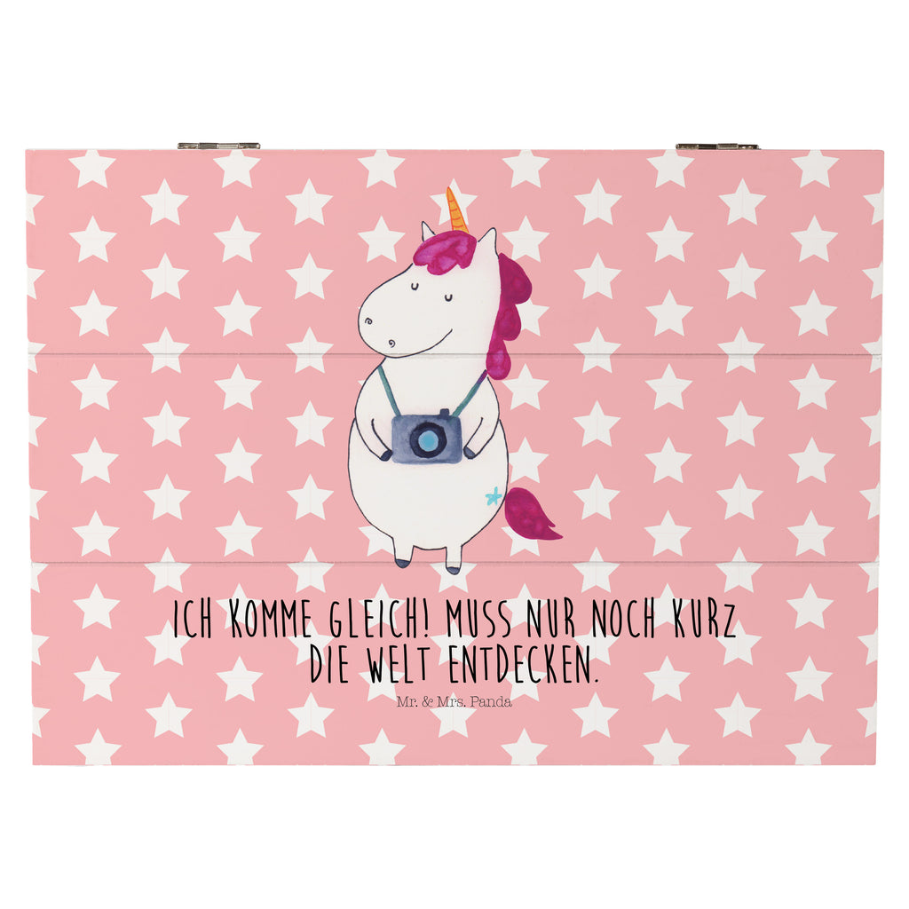 Holzkiste Einhorn Fotograf Holzkiste, Kiste, Schatzkiste, Truhe, Schatulle, XXL, Erinnerungsbox, Erinnerungskiste, Dekokiste, Aufbewahrungsbox, Einhorn, Einhörner, Einhorn Deko, Pegasus, Unicorn, Fotograf, Fotografie, Kamera, Reisen, Weltreise, Weltenbummler, Urlaub, Tourist, Kurztrip, Reise, Städtereise