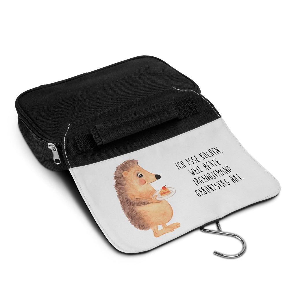 Kulturbeutel Igel mit Kuchenstück Kulturbeutel, Zum Aufhängen, Waschtasche, Kosmetiktasche, Damen, Herren, Aufbewahrungstasche, Schminktasche, Kosmetikbeutel, Organizer, Kulturtasche, Schminkutensil, Tiermotive, Gute Laune, lustige Sprüche, Tiere, Igel, Essen Spruch, Kuchen, Backen Geschenk, Kuchen backen, Einladung Party, Geburtstagskuchen, Torte