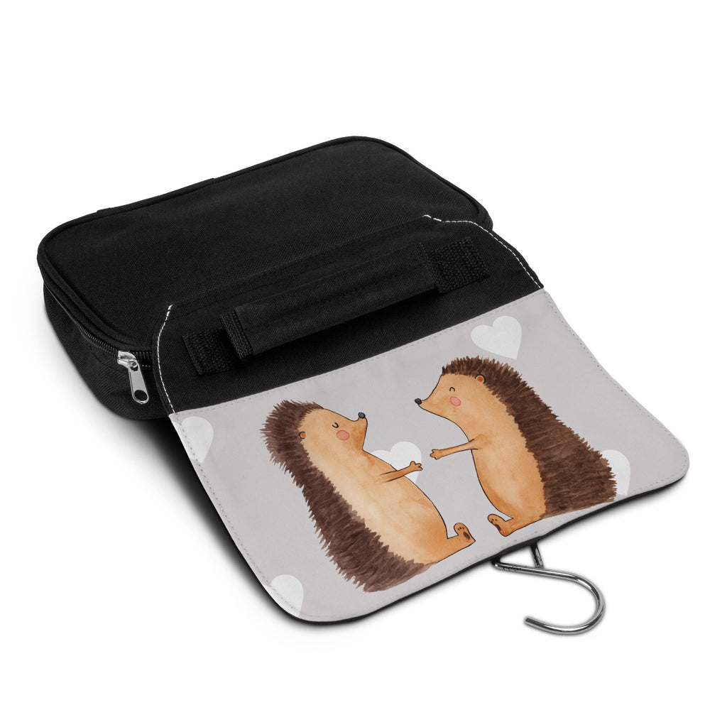 Kulturbeutel Igel Liebe Kulturbeutel, Zum Aufhängen, Waschtasche, Kosmetiktasche, Damen, Herren, Aufbewahrungstasche, Schminktasche, Kosmetikbeutel, Organizer, Kulturtasche, Schminkutensil, Liebe, Partner, Freund, Freundin, Ehemann, Ehefrau, Heiraten, Verlobung, Heiratsantrag, Liebesgeschenk, Jahrestag, Hocheitstag, Verliebt, Verlobt, Verheiratet, Geschenk, Liebesbeweis, Hochzeitstag, Hochzeit, Igel