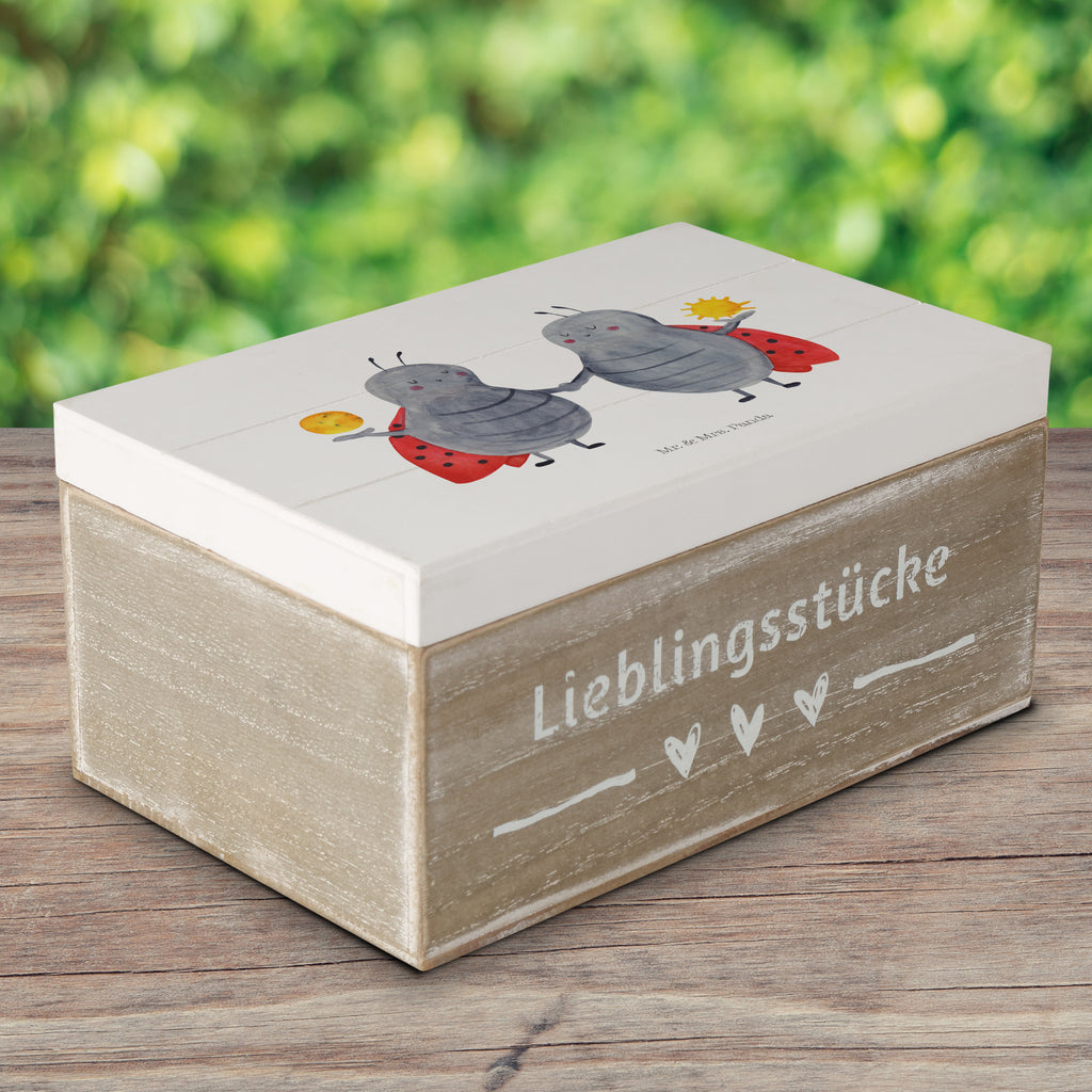Holzkiste Sternzeichen Zwilling Holzkiste, Kiste, Schatzkiste, Truhe, Schatulle, XXL, Erinnerungsbox, Erinnerungskiste, Dekokiste, Aufbewahrungsbox, Tierkreiszeichen, Sternzeichen, Horoskop, Astrologie, Aszendent, Zwillinge, Zwilling Geschenk, Zwilling Sternzeichen, Geburtstag Mai, Geschenk Mai, Geschenk Juni, Marienkäfer, Glückskäfer, Zwillingsbruder, Zwillingsschwester