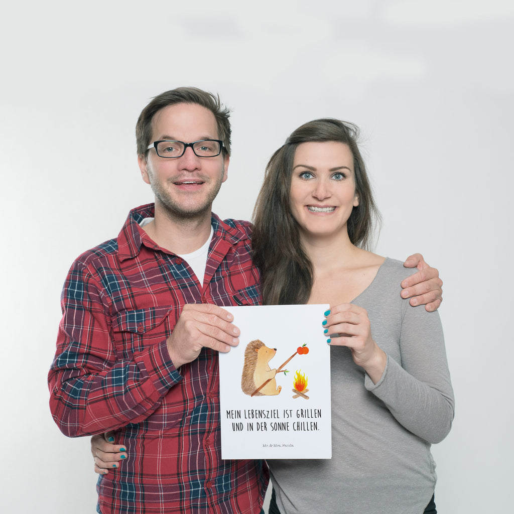 Poster Igel grillt Poster, Wandposter, Bild, Wanddeko, Küchenposter, Kinderposter, Wanddeko Bild, Raumdekoration, Wanddekoration, Handgemaltes Poster, Mr. & Mrs. Panda Poster, Designposter, Kunstdruck, Posterdruck, Tiermotive, Gute Laune, lustige Sprüche, Tiere, Igel, Grillen, Ziele, Motivation, arbeitslos, Sinn des Lebens, Spruch