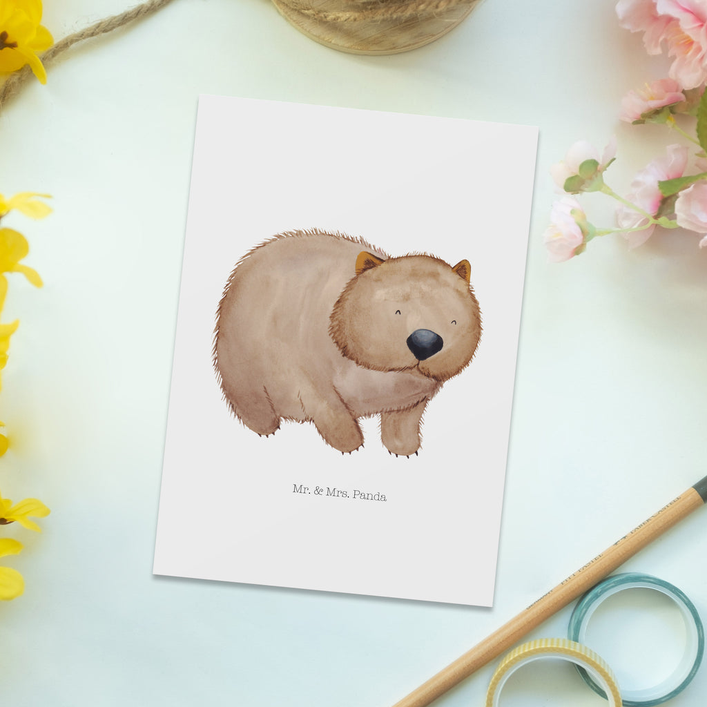 Postkarte Wombat Geschenkkarte, Grußkarte, Karte, Einladung, Ansichtskarte, Geburtstagskarte, Einladungskarte, Dankeskarte, Tiermotive, Gute Laune, lustige Sprüche, Tiere, Wombat, Das Leben ist schön, Motivation, Spruch, Australien