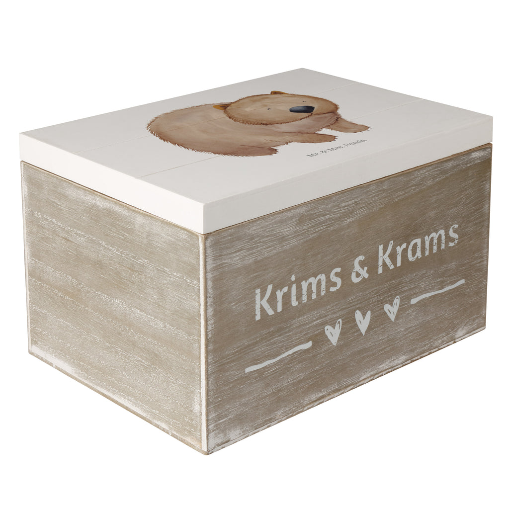 Holzkiste Wombat Holzkiste, Kiste, Schatzkiste, Truhe, Schatulle, XXL, Erinnerungsbox, Erinnerungskiste, Dekokiste, Aufbewahrungsbox, Tiermotive, Gute Laune, lustige Sprüche, Tiere, Wombat, Das Leben ist schön, Motivation, Spruch, Australien