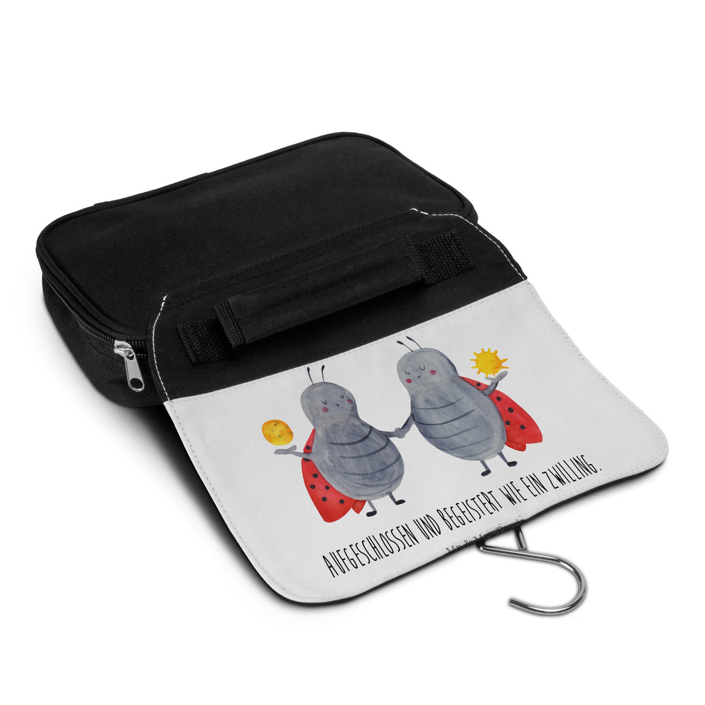 Kulturbeutel Sternzeichen Zwilling Kulturbeutel, Zum Aufhängen, Waschtasche, Kosmetiktasche, Damen, Herren, Aufbewahrungstasche, Schminktasche, Kosmetikbeutel, Organizer, Kulturtasche, Schminkutensil, Tierkreiszeichen, Sternzeichen, Horoskop, Astrologie, Aszendent, Zwillinge, Zwilling Geschenk, Zwilling Sternzeichen, Geburtstag Mai, Geschenk Mai, Geschenk Juni, Marienkäfer, Glückskäfer, Zwillingsbruder, Zwillingsschwester