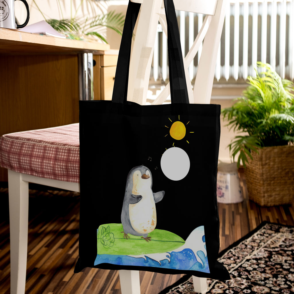 Tragetasche Pinguin Surfer Beuteltasche, Beutel, Einkaufstasche, Jutebeutel, Stoffbeutel, Pinguin, Pinguine, surfen, Surfer, Hawaii, Urlaub, Wellen, Wellen reiten, Portugal