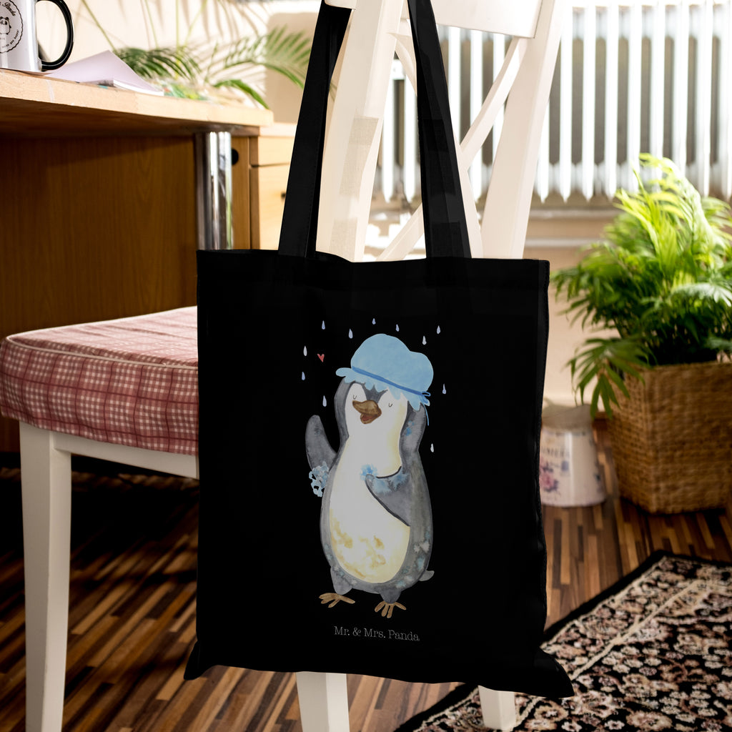 Tragetasche Pinguin duscht Beuteltasche, Beutel, Einkaufstasche, Jutebeutel, Stoffbeutel, Pinguin, Pinguine, Dusche, duschen, Lebensmotto, Motivation, Neustart, Neuanfang, glücklich sein