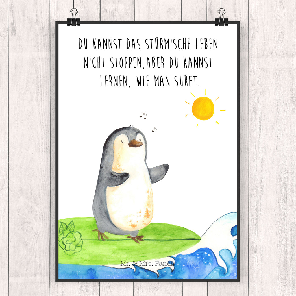 Poster Pinguin Surfer Poster, Wandposter, Bild, Wanddeko, Küchenposter, Kinderposter, Wanddeko Bild, Raumdekoration, Wanddekoration, Handgemaltes Poster, Mr. & Mrs. Panda Poster, Designposter, Kunstdruck, Posterdruck, Pinguin, Pinguine, surfen, Surfer, Hawaii, Urlaub, Wellen, Wellen reiten, Portugal